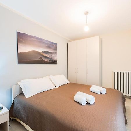 trifulhouse holiday apartments: entire building Alba  Extérieur photo