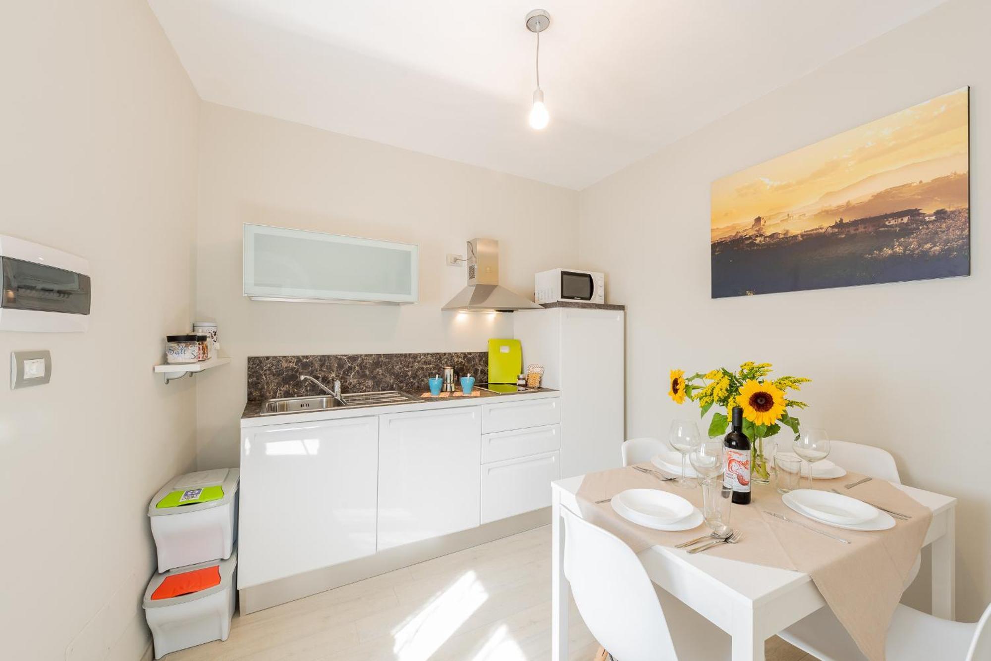 trifulhouse holiday apartments: entire building Alba  Chambre photo