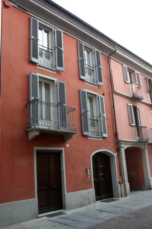 trifulhouse holiday apartments: entire building Alba  Extérieur photo