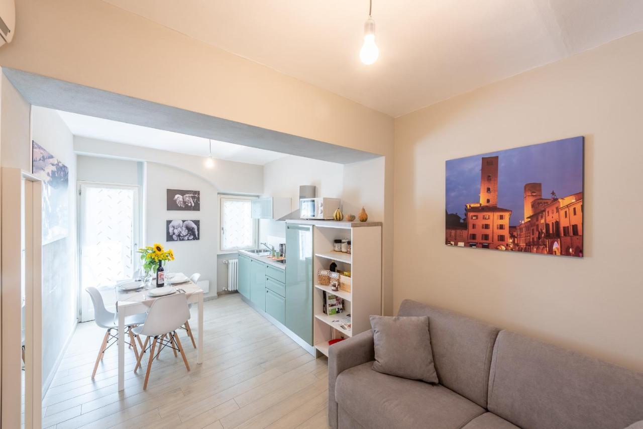 trifulhouse holiday apartments: entire building Alba  Extérieur photo