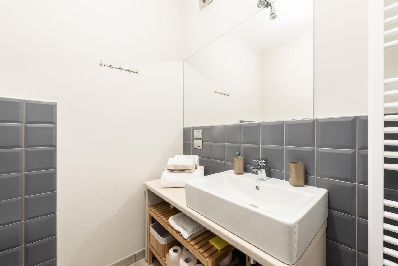 trifulhouse holiday apartments: entire building Alba  Extérieur photo